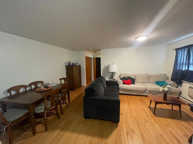 24 Merrill Street APT C4, Hartford, CT 06106