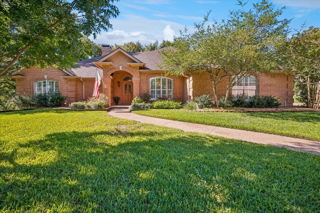 4424 Fair Ridge Drive, Fort Worth, TX 76008