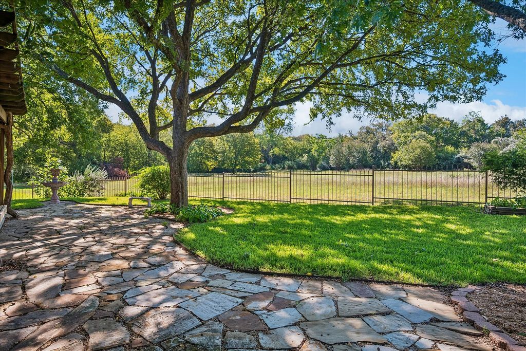 4424 Fair Ridge Drive, Fort Worth, TX 76008 — photo 2