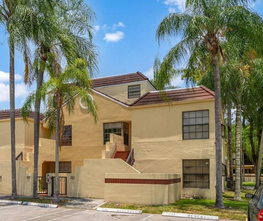 12932 SW 88th Ln A103, Miami, FL 33186