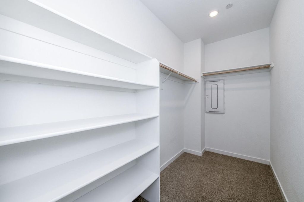 Image 29 of property listing at 7181 E Cornell, Fresno, CA 93737