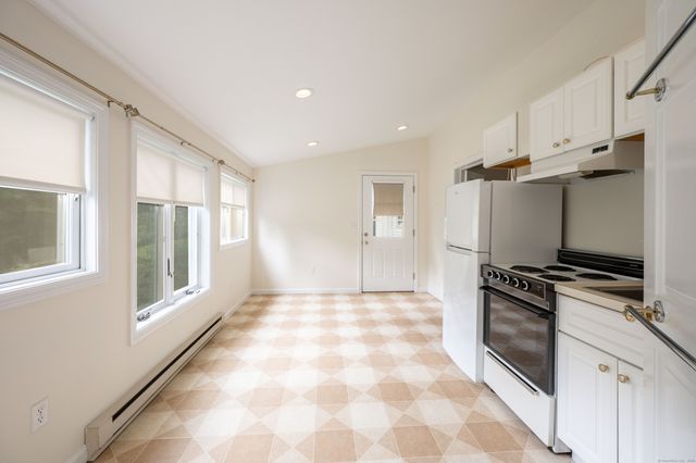117 Long Meadow Hill Road, Brookfield, CT 06804
