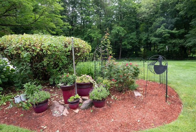 117 Long Meadow Hill Road, Brookfield, CT 06804