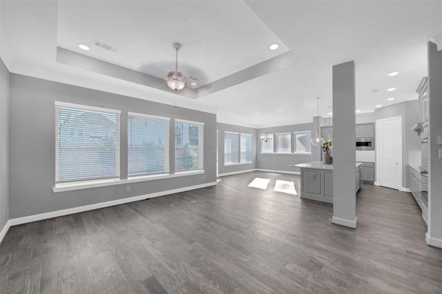 127 Chatsworth Lane, Shenandoah, TX 77384