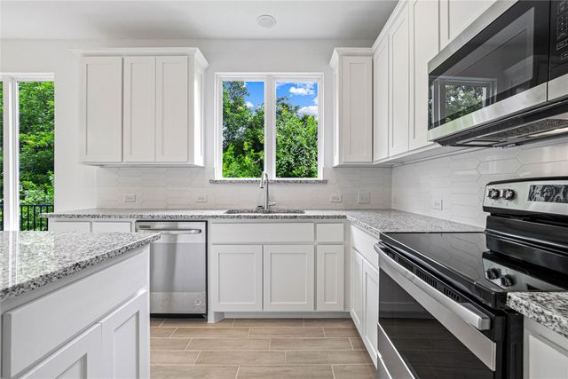 321 Oakbend Drive, Lewisville, TX 75067