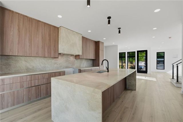 702 Foundry Street NW, Atlanta, GA 30314