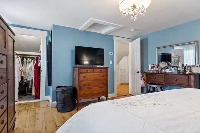 9 Cross St, Fitchburg, MA 01420