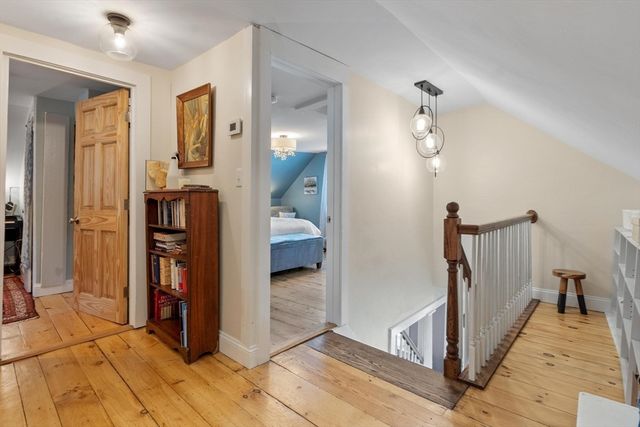 9 Cross St, Fitchburg, MA 01420