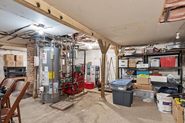 9 Cross St, Fitchburg, MA 01420