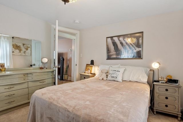 9 Cross St, Fitchburg, MA 01420