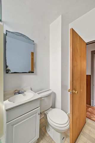8534 S Muskegon Avenue, Chicago, IL 60617