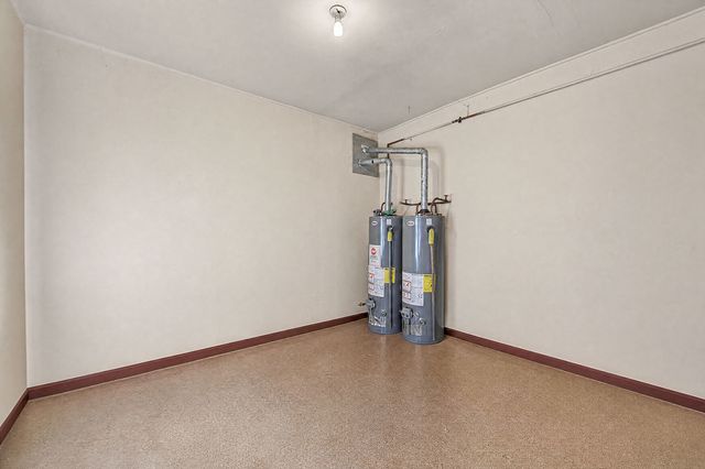 8534 S Muskegon Avenue, Chicago, IL 60617