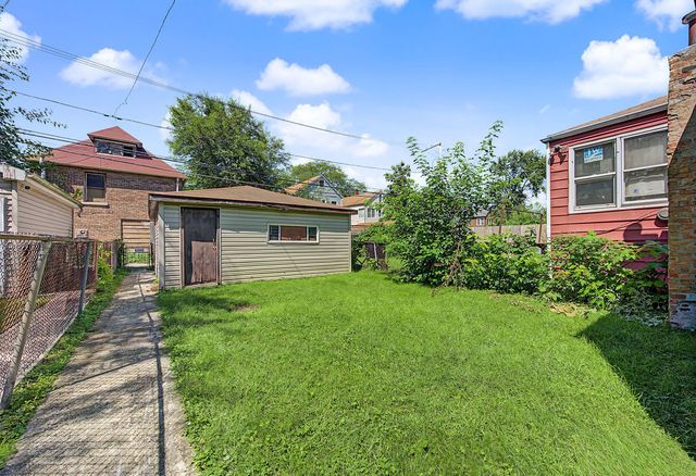 8534 S Muskegon Avenue, Chicago, IL 60617