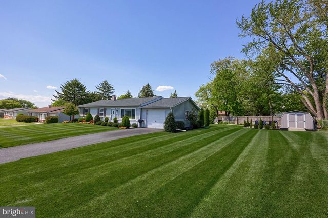 48 VISTA DR, Marietta, PA 17547