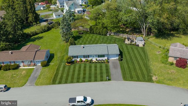 48 VISTA DR, Marietta, PA 17547