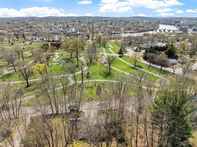 8 Boardman Street, Haverhill, MA 01830