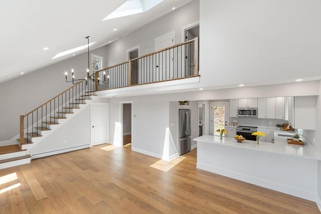 8 Boardman Street, Haverhill, MA 01830