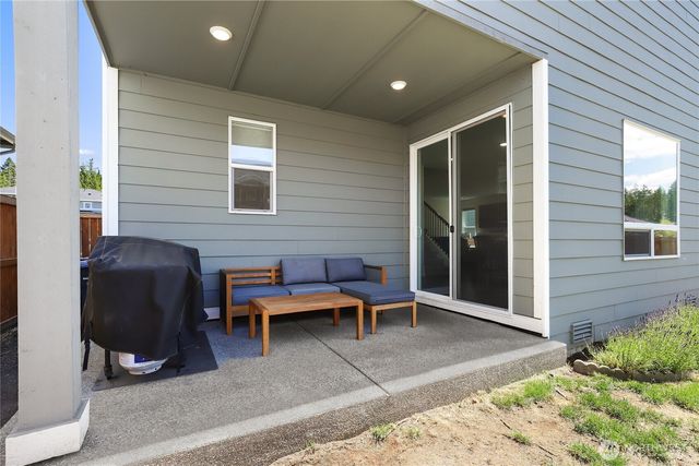 1797 Ashby Avenue NW, Poulsbo, WA 98370