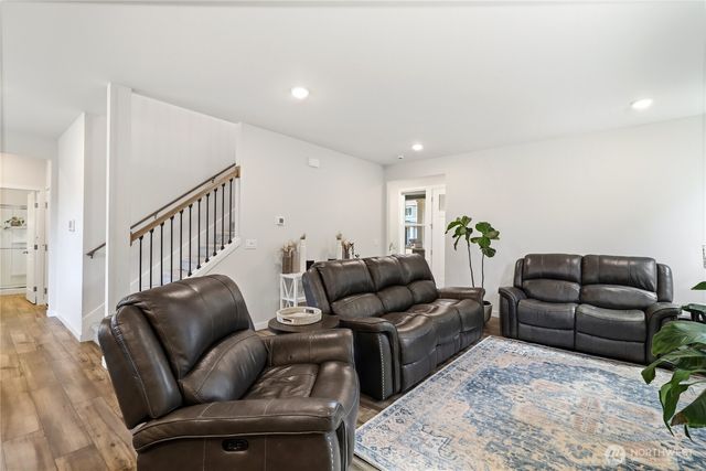 1797 Ashby Avenue NW, Poulsbo, WA 98370