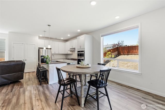 1797 Ashby Avenue NW, Poulsbo, WA 98370