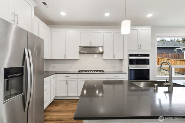 1797 Ashby Avenue NW, Poulsbo, WA 98370