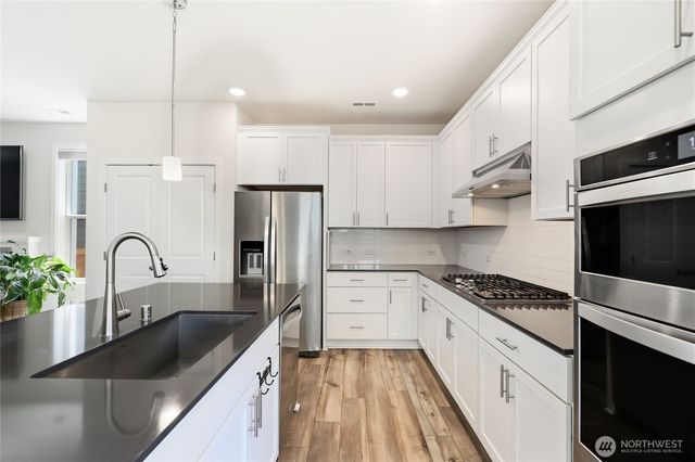 1797 Ashby Avenue NW, Poulsbo, WA 98370