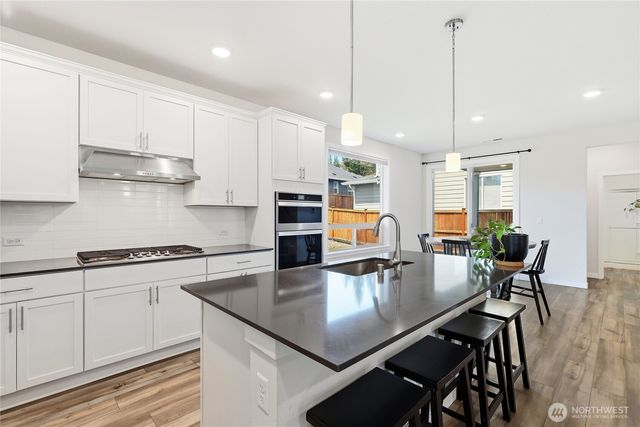 1797 Ashby Avenue NW, Poulsbo, WA 98370