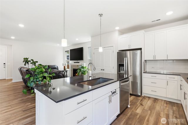 1797 Ashby Avenue NW, Poulsbo, WA 98370