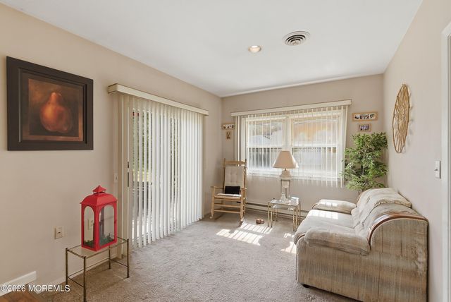 3 Apple Lane, Whiting, NJ 08759