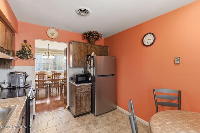 3 Apple Lane, Whiting, NJ 08759