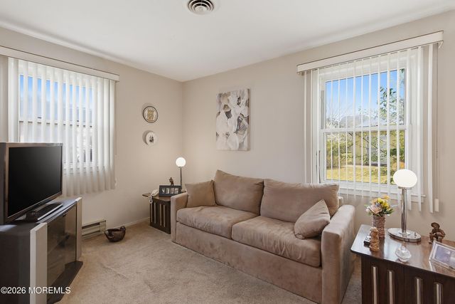 3 Apple Lane, Whiting, NJ 08759