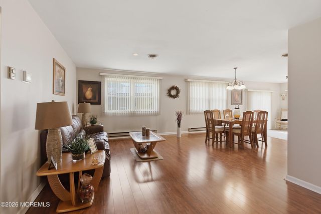 3 Apple Lane, Whiting, NJ 08759