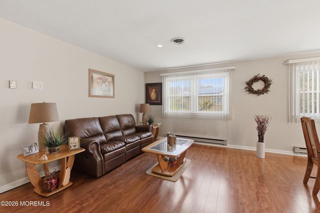 3 Apple Lane, Whiting, NJ 08759