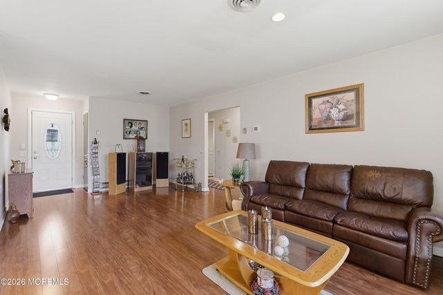 3 Apple Lane, Whiting, NJ 08759