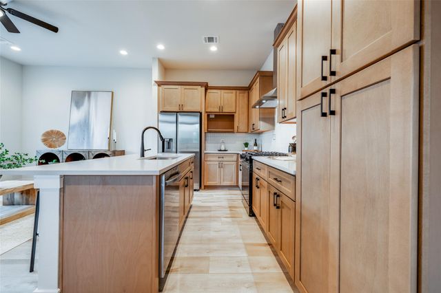 6506 Old Olive Tree Drive, Houston, TX 77091