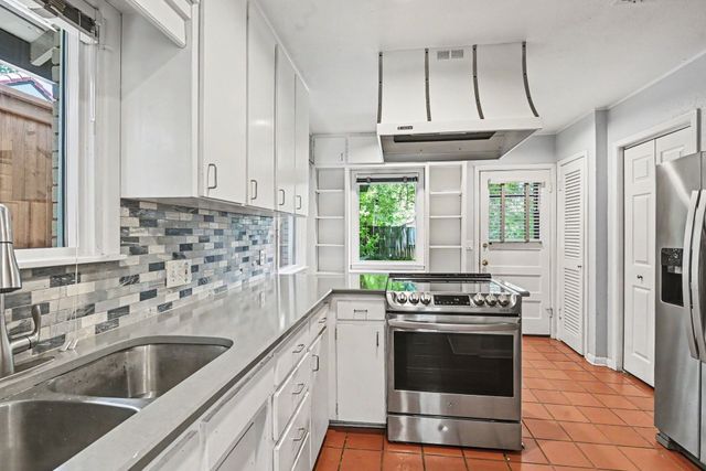 4012 W 6th Street, Fort Worth, TX 76107