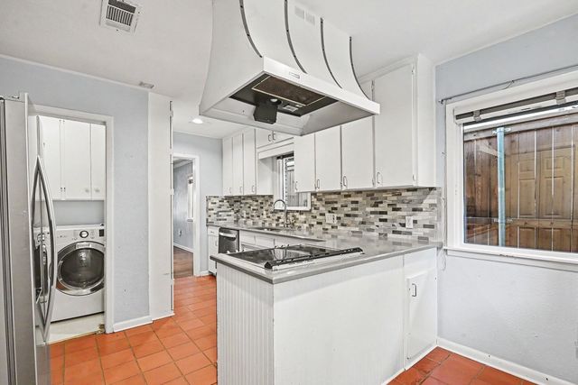 4012 W 6th Street, Fort Worth, TX 76107