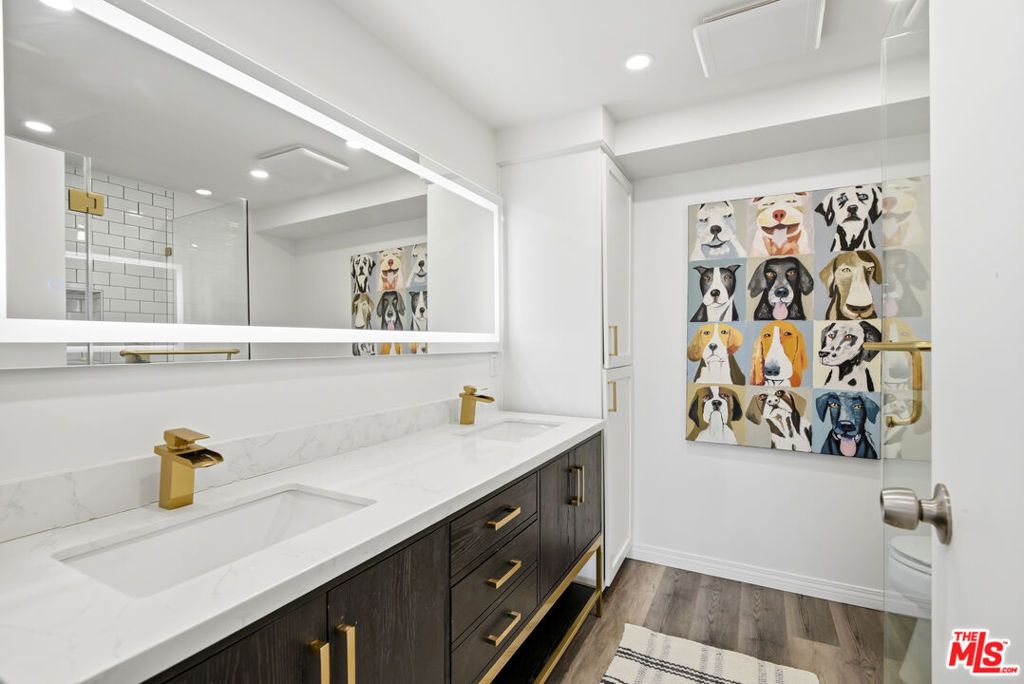 Image 15 of property listing at 7135 Hollywood Boulevard 206, Los Angeles, CA 90046