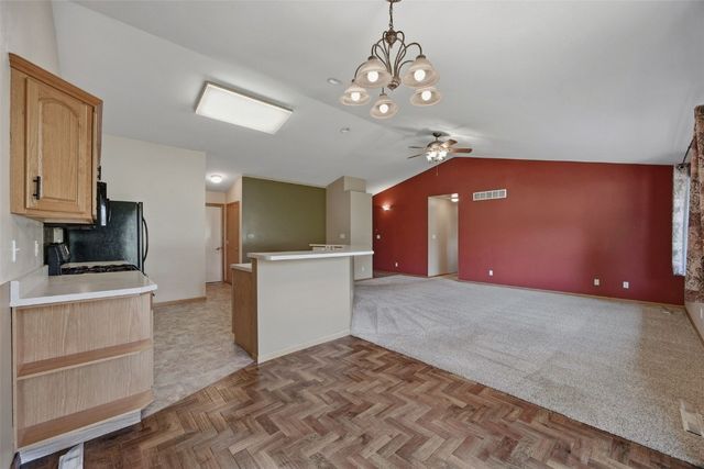 3737 Monarch Drive SW, Cedar Rapids, IA 52404