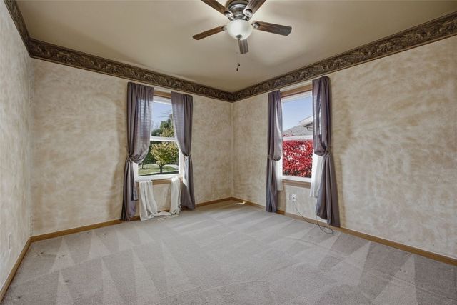 3737 Monarch Drive SW, Cedar Rapids, IA 52404