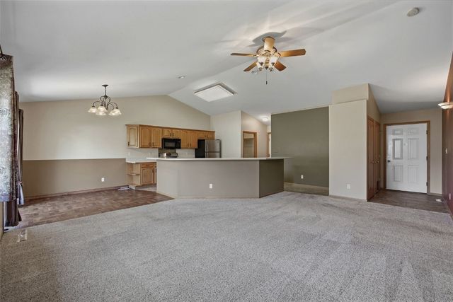 3737 Monarch Drive SW, Cedar Rapids, IA 52404