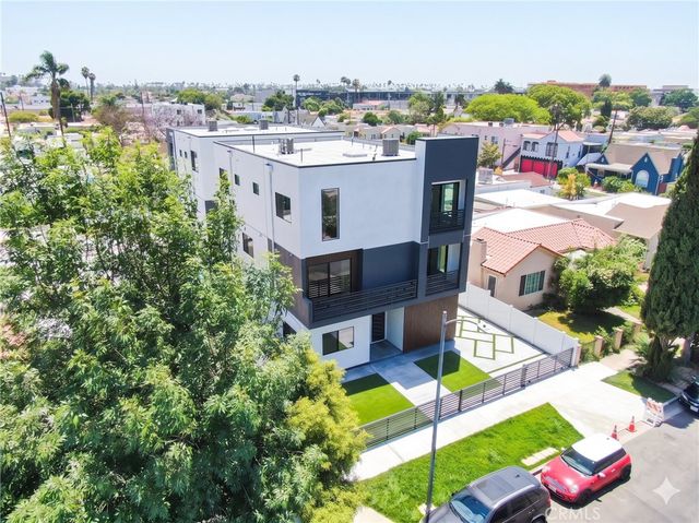 2840 Wellington Road, Los Angeles, CA 90016