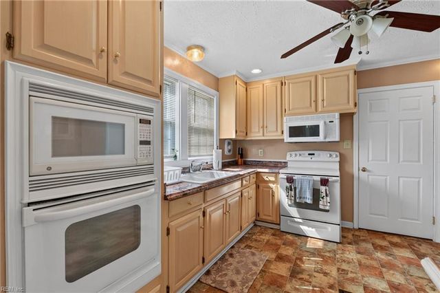114 Drew RD, Williamsburg, VA 23185