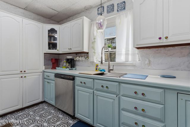 1127 19th Street, Gulfport, MS 39501