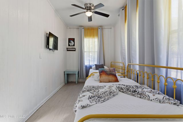 1127 19th Street, Gulfport, MS 39501