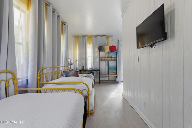 1127 19th Street, Gulfport, MS 39501