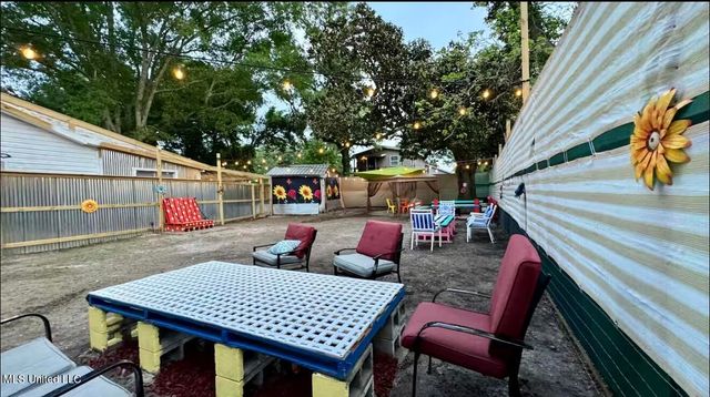 1127 19th Street, Gulfport, MS 39501