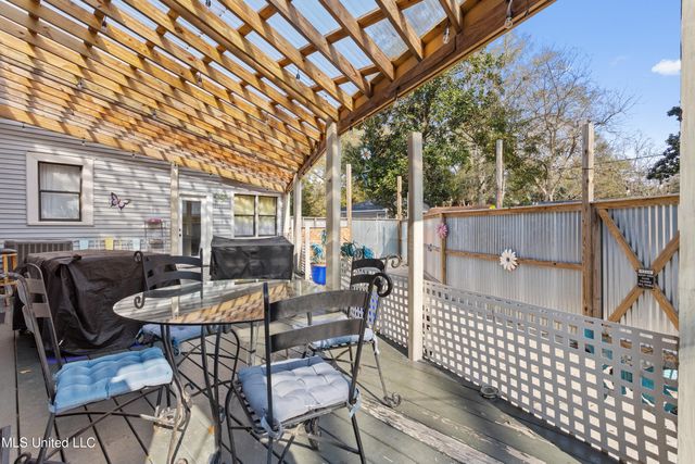 1127 19th Street, Gulfport, MS 39501