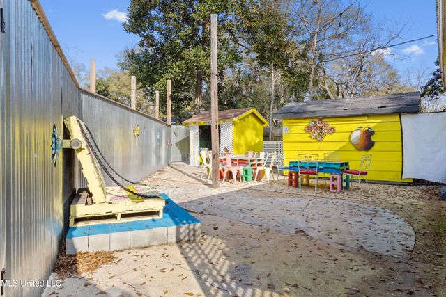 1127 19th Street, Gulfport, MS 39501