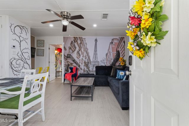 1127 19th Street, Gulfport, MS 39501